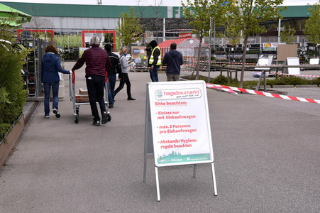 Symbolfoto Öffnung der Gartencenter und Baumärkte in Bayern