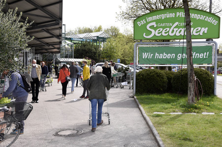 Symbolfoto Öffnung der Gartencenter und Baumärkte in Bayern