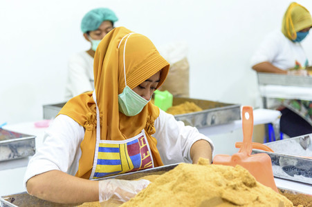 Kokosblütenzuckerproduktion in Yogyakarta