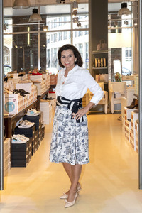 Wiedereröffnung der Boutique 'Luxus Clever' in Hamburg