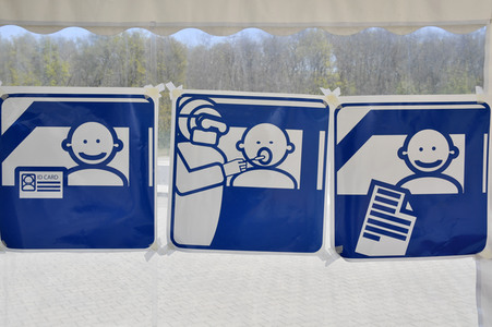 Eröffnung eines Corona-Drive-in auf dem Zentralen Festplatz in Berlin