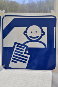 Eröffnung eines Corona-Drive-in auf dem Zentralen Festplatz in Berlin