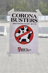 Eröffnung eines Corona-Drive-in auf dem Zentralen Festplatz in Berlin