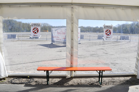 Eröffnung eines Corona-Drive-in auf dem Zentralen Festplatz in Berlin