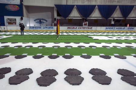 Schließung der Behelfs-Leichenhalle in Madrid