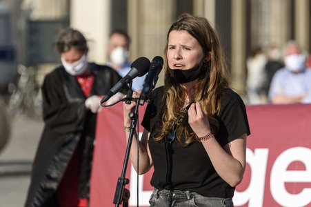 Demonstration für die Evakuierung der griechischen Flüchtlingslager in Berlin