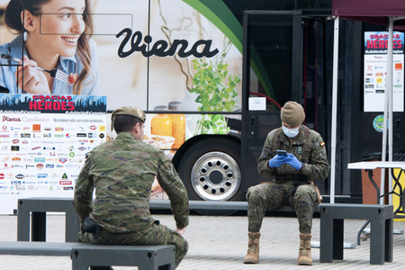 Lesung im Corona Behelfskrankenhaus in Madrid