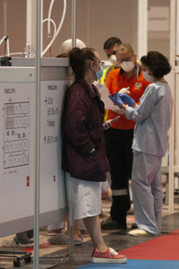 Lesung im Corona Behelfskrankenhaus in Madrid