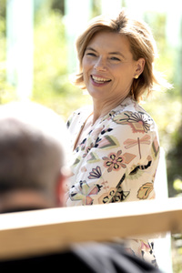 Julia Klöckner besichtigt Wald-Wiederaufforstungsfläche in Rehberg