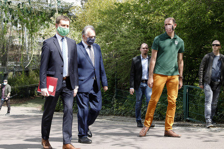 Pressegespräch mit den Ministerpräsidenten Kretschmer und Haseloff in Halle