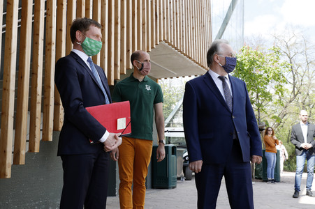 Pressegespräch mit den Ministerpräsidenten Kretschmer und Haseloff in Halle