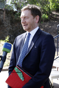 Pressegespräch mit den Ministerpräsidenten Kretschmer und Haseloff in Halle