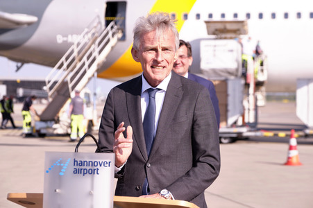 Ankunft von Corona-Schutzmaterialien aus China in Hannover