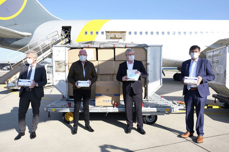 Ankunft von Corona-Schutzmaterialien aus China in Hannover