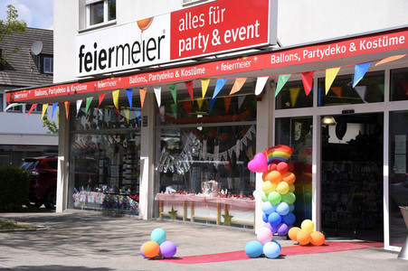 Symbolfoto Ladenöffnungen nach Lockerung der Corona-Beschränkungen