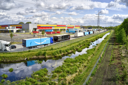 Das Amazon Logistics Paketzentrum in Garbsen