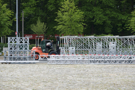 Aufbau für Autokonzerte in Hannover