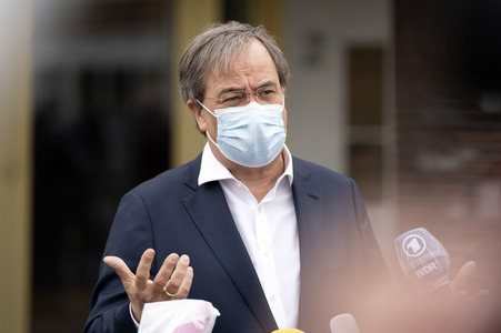 Armin Laschet besucht das Ford-Werk in Köln