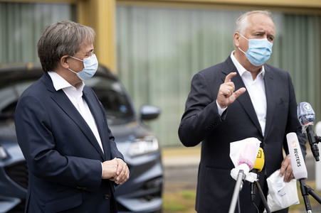 Armin Laschet besucht das Ford-Werk in Köln