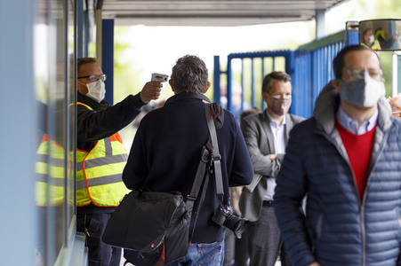 Armin Laschet besucht das Ford-Werk in Köln
