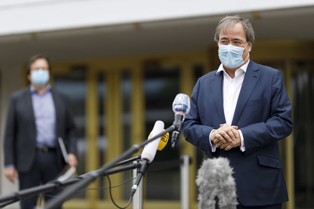 Armin Laschet besucht das Ford-Werk in Köln