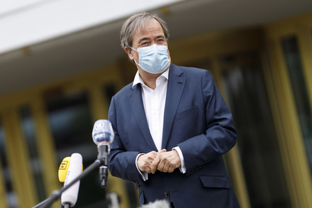 Armin Laschet besucht das Ford-Werk in Köln