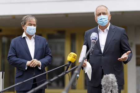 Armin Laschet besucht das Ford-Werk in Köln