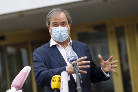 Armin Laschet besucht das Ford-Werk in Köln