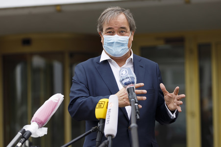 Armin Laschet besucht das Ford-Werk in Köln