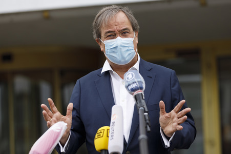 Armin Laschet besucht das Ford-Werk in Köln