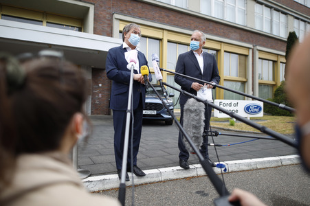 Armin Laschet besucht das Ford-Werk in Köln