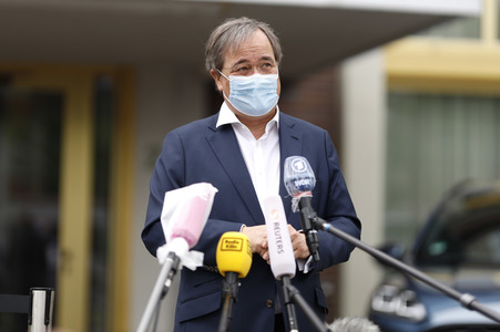 Armin Laschet besucht das Ford-Werk in Köln