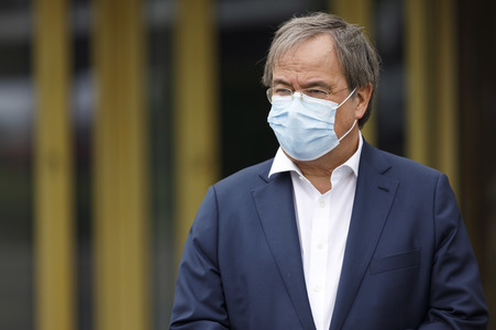 Armin Laschet besucht das Ford-Werk in Köln