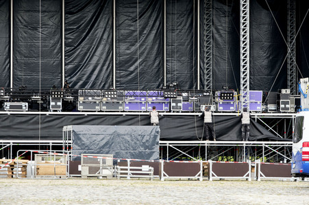 Aufbau für Autokonzerte in Hannover