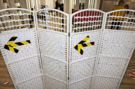 Symbolfoto Öffnung von Friseursalons