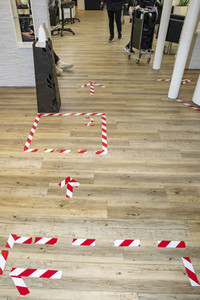 Symbolfoto Öffnung von Friseursalons