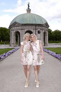 Fototermin mit Nina und Julia Meise in München