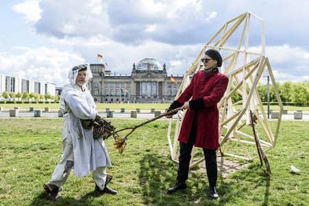 Kunstaktion von Ben Wagin in Berlin
