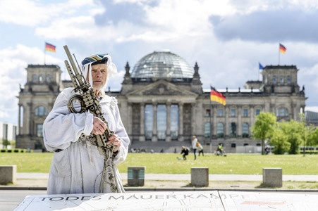 Kunstaktion von Ben Wagin in Berlin