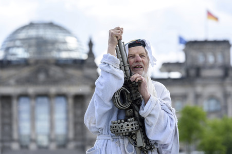 Kunstaktion von Ben Wagin in Berlin