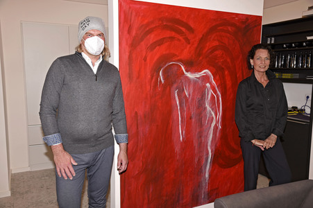 Karin Müller-Wohlfahrt beim Friseur in München