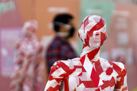 Kunst-Aktion von Dennis Josef Meseg in Köln