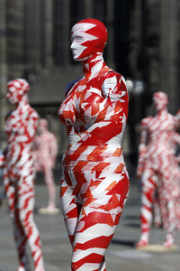 Kunst-Aktion von Dennis Josef Meseg in Köln