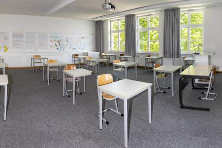 Symbolfoto Schulöffnungen