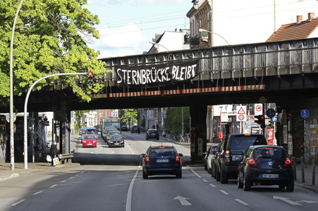 Protest gegen den Abriss der Sternbrücke in Hamburg