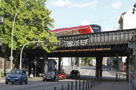 Protest gegen den Abriss der Sternbrücke in Hamburg