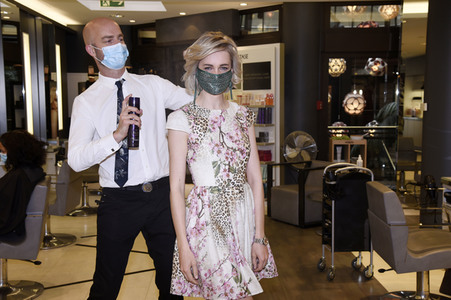 Öffnung vom Friseursalon Pauli in München