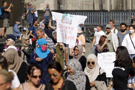 Demo gegen Corona-Maßnahmen in Köln