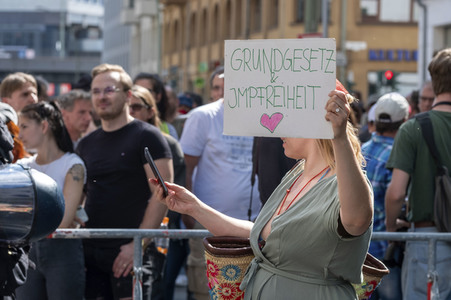 Protest gegen die Einschränkung der Grundrechte in Berlin