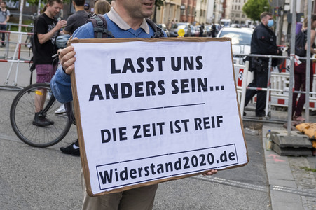 Protest gegen die Einschränkung der Grundrechte in Berlin